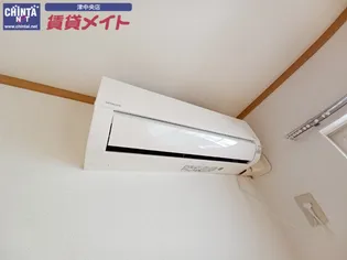 メゾン リヴィエール【2階】の内装