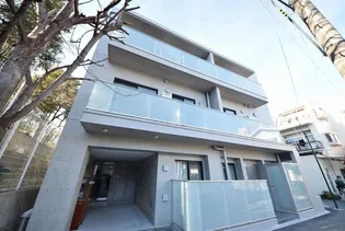 マノワール西麻布【1階】の外観