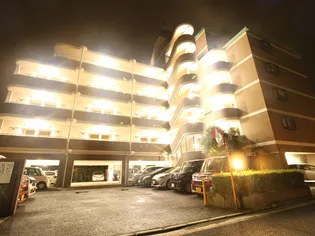 リヴ・ロイヤル【5階】の外観