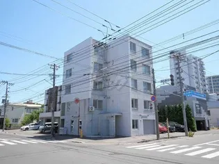 リーブル南円山【3階】の外観