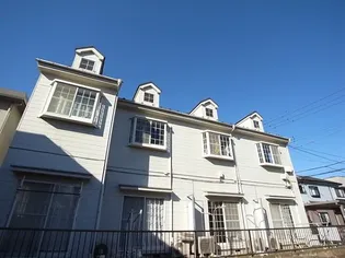 ホワイトハイツ【2階】の外観