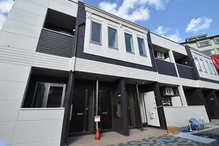 フルール宮内【2階】の外観