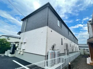 ロイヤルハイツ六番館の外観