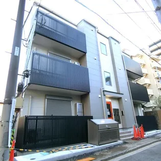 アパルトマン2【1階】の外観