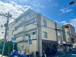 マ メゾンの画像