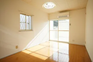 黒部ハイツA棟【2階】の居間