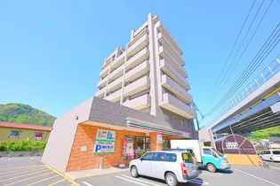 TーHOUSEの画像