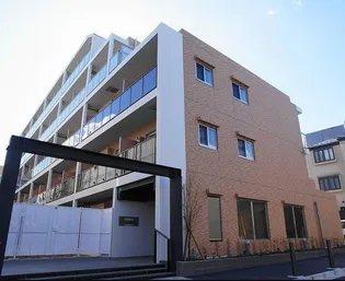 東京都新宿区大京町【マンション】の外観