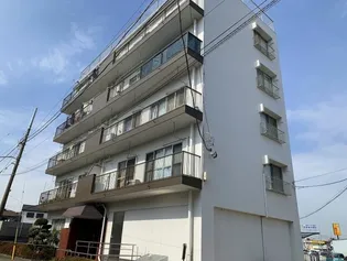 千葉県松戸市岩瀬【マンション】の外観