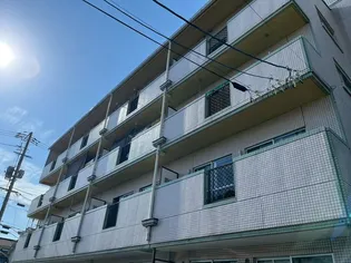 シャトル江波【2階】の外観