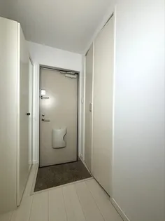 Maison Wisteria【1階】の玄関