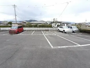 メゾンド・フロ-レ【1階】の地図