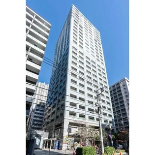 東京都新宿区新宿1【マンション】の外観