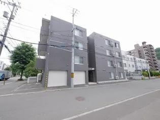 ノーブル円山【4階】の外観