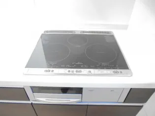 ウナ カスカータ II【2階】の内装