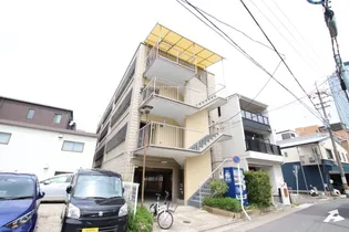 ロイヤルコーポ【4階】の外観