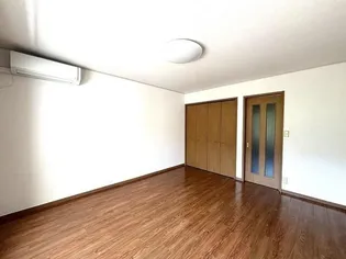 カーサ ミア【1階】の外観