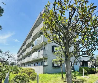 アベニール【1階】の外観