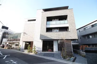 初石駅前シャーメゾンの画像