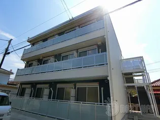 リブリ・グリーン クレスト【3階】の外観