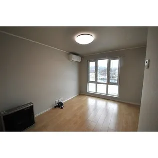 ベルヴィル【2階】の居間