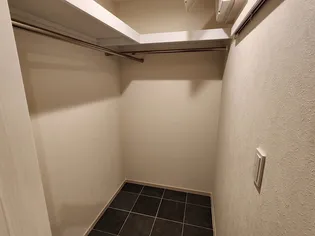 MaisonCalme(メゾンカルム)【2階】の玄関