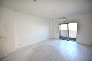 BEGIN巽中【3階】の居間