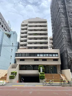 プラザ麻布【5階】の外観