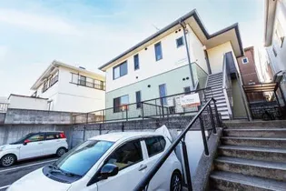 ピースフルラビット【2階】の外観