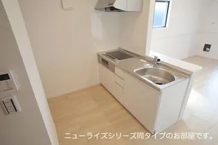 グランシャリオ富岡 弐番館【2階】のキッチン