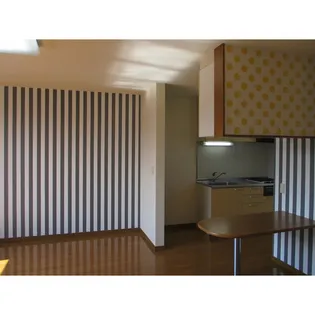 キャトルセゾン【2階】の居間