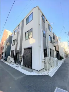 東京都新宿区四谷三栄町【アパート】の外観