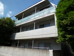 アタラクシア【1階】の外観