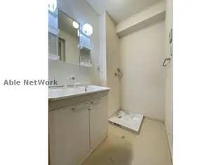 ベルヴィレッジ鴻仏目II【2階】の内装