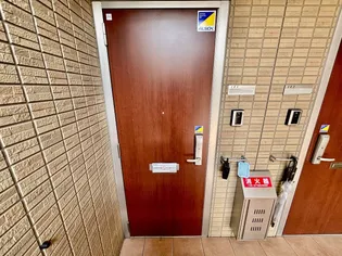 プランドール B【1階】の玄関