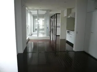 ビレッジ・ナガヤの居間