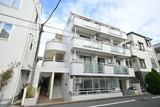 東京都世田谷区下馬2【マンション】の外観