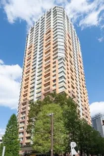 青山パークタワー【18階】の外観