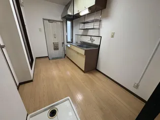 タウニィ霧島【1階】の地図