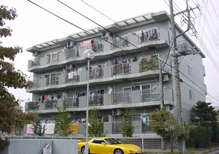 ルミエール・ドゥ【3階】の外観