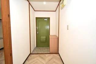 コーポラスアシカ【1階】の玄関