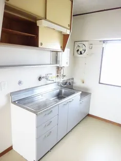 プレジデント津新町【4階】のキッチン