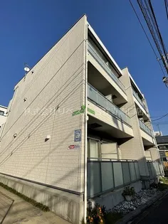 GEORGE TOWNの画像