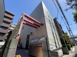 アヴニール泉【2階】の外観