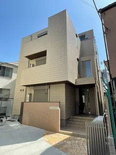 東京都新宿区西早稲田3【マンション】の外観