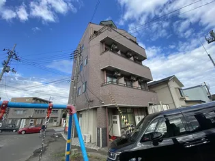 グランドール河原町【4階】の外観