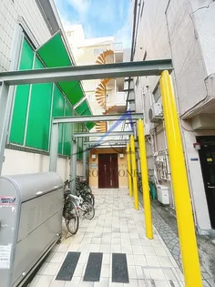 上野イースト【1階】の外観