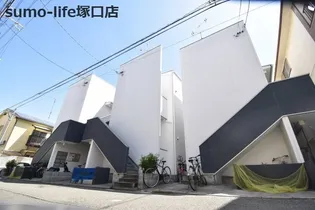 アルナージ瓦宮の画像