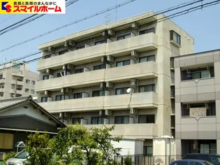 ラ・メゾン・メルヴェイユ【1階】の外観
