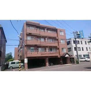 メープル桑園駅の画像